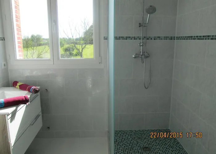 D'hotes Du Bois Joli 住宿加早餐酒店 Mesnard-la-Barotière